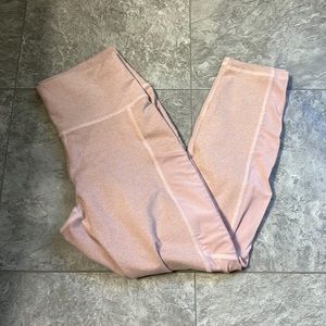 Light pink fabletics leggings